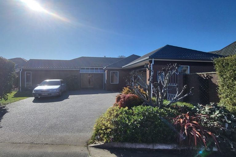 Photo of property in 11 Jadewynn Place, Halswell, Christchurch, 8025