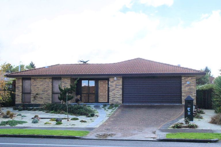 Photo of property in 19 Golfland Drive, Golflands, Auckland, 2013