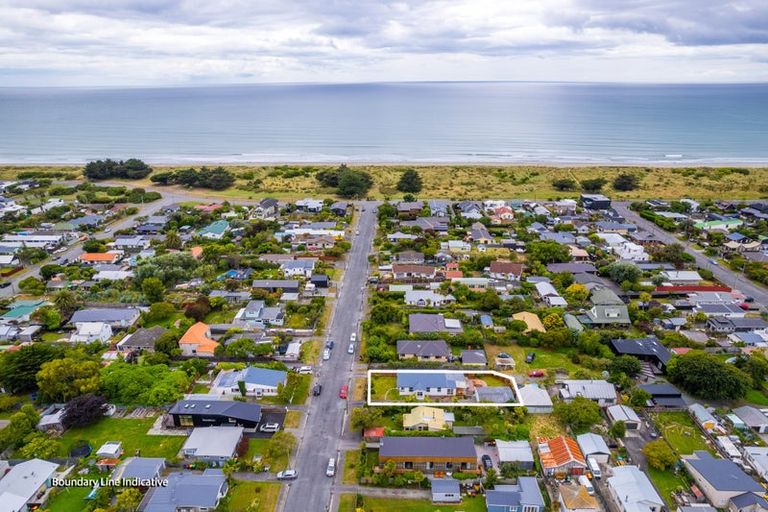 Photo of property in 39 Tovey Street, New Brighton, Christchurch, 8061
