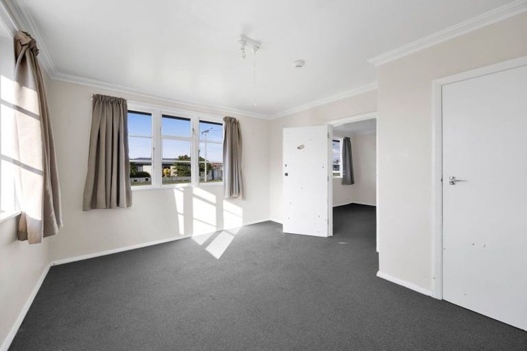 Photo of property in 27 Strange Street, Waitara, 4320