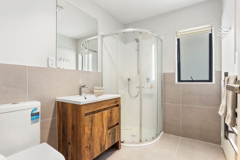 Photo of property in 10 Silver Beech Street, Takanini, 2110