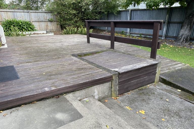 Photo of property in 2/21a Quinns Road, Shirley, Christchurch, 8013