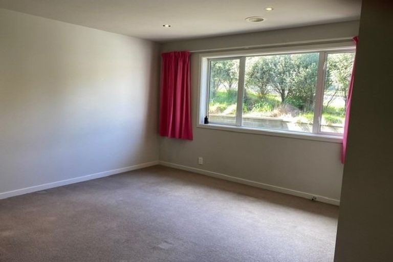 Photo of property in 9 Gifford Grove, Churton Park, Wellington, 6037