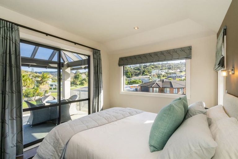 Photo of property in 6 Centennial Drive, Whitianga, 3510