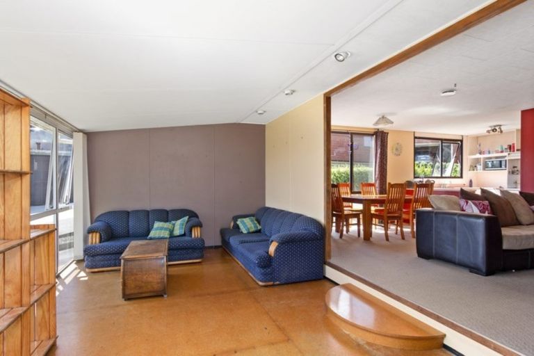 Photo of property in 5a Matchett Way, Mangere Bridge, Auckland, 2022