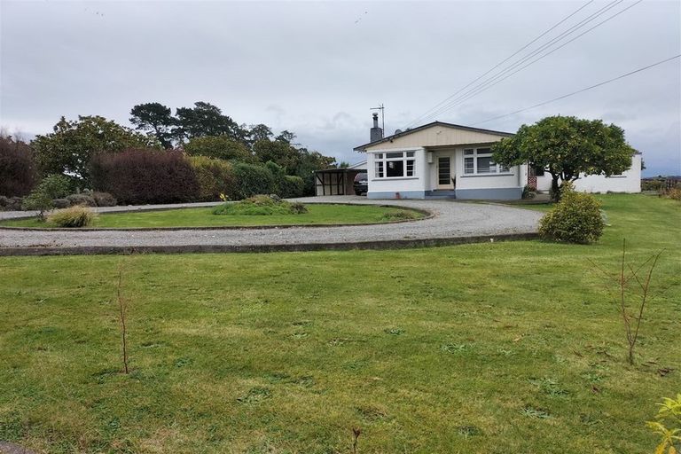 Photo of property in 1440 Martinborough Masterton Road, Gladstone, Masterton, 5884