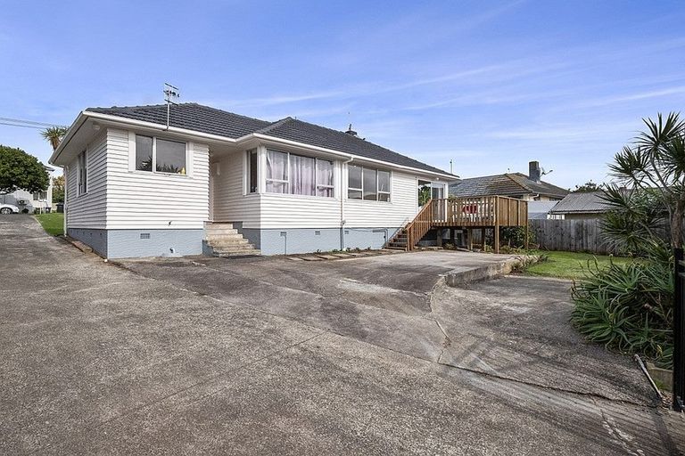 Photo of property in 5 Coates Crescent, Panmure, Auckland, 1072