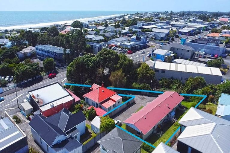 Photo of property in 444a Devon Street East, Strandon, New Plymouth, 4312