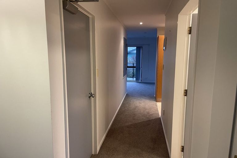 Photo of property in 1/72 Derwent Street, Island Bay, Wellington, 6023