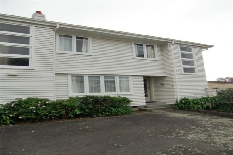 Photo of property in 42 Fulford Street, New Plymouth, 4310