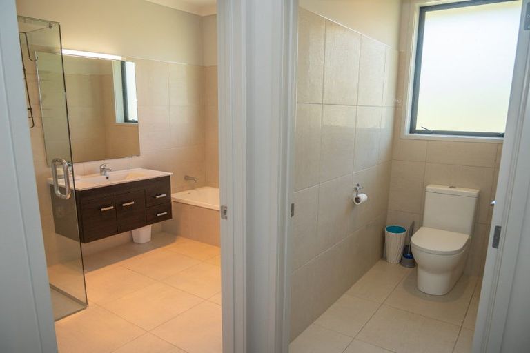 Photo of property in 31 Eagles Way, Cable Bay, 0420