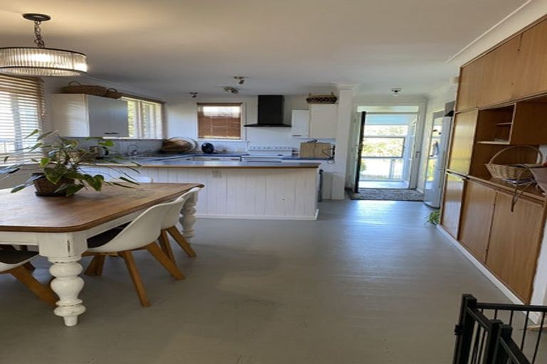 Photo of property in 55 Havelock Road, Havelock North, 4130