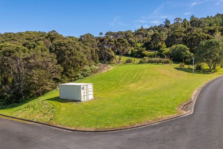 Photo of property in 75 Tarapatiki Drive, Whitianga, 3510
