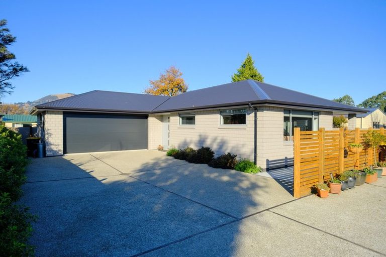 Photo of property in 100b Argyle Street, Mosgiel, 9024