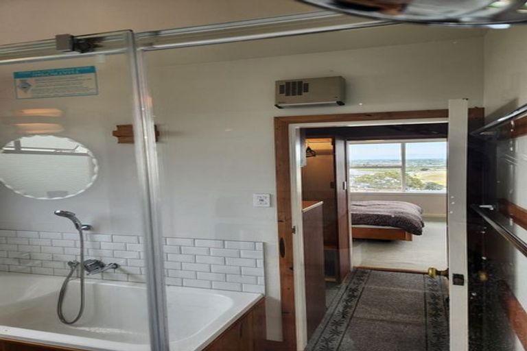 Photo of property in 34 Cannon Hill Crescent, Mount Pleasant, Christchurch, 8081