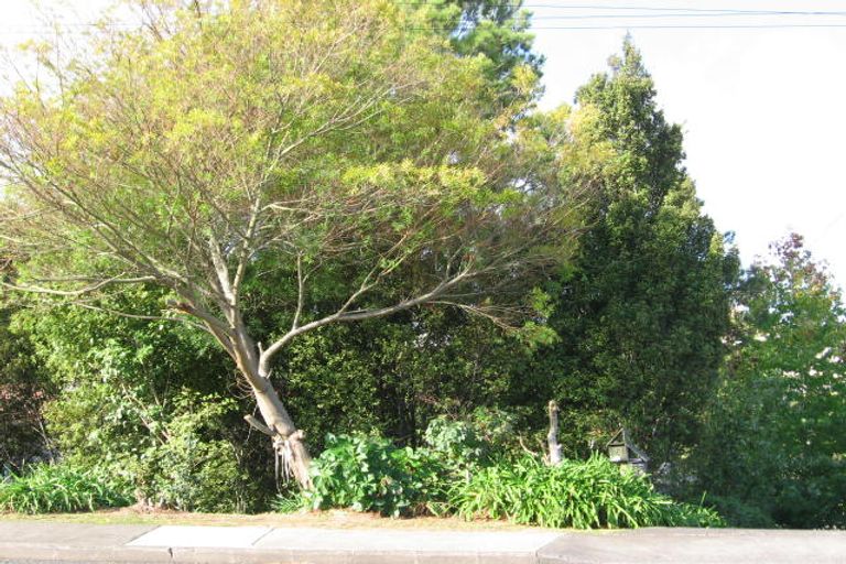 Photo of property in 1/24 Marina Road, Torbay, Auckland, 0630