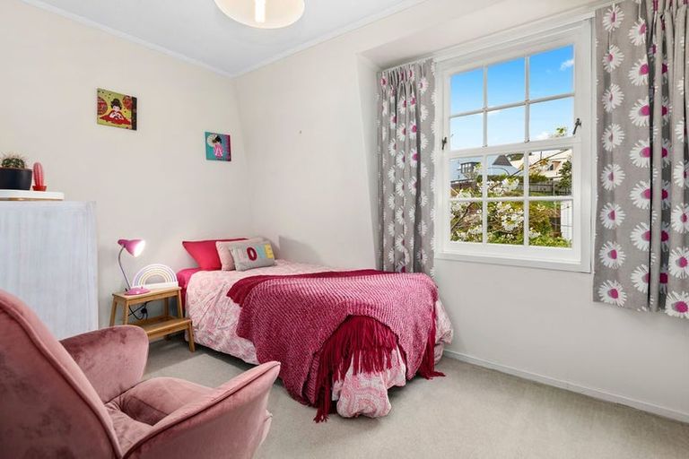 Photo of property in 53 Cambrian Street, Churton Park, Wellington, 6037