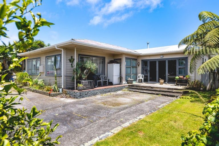 Photo of property in 54 Cutfield Street, Inglewood, 4330