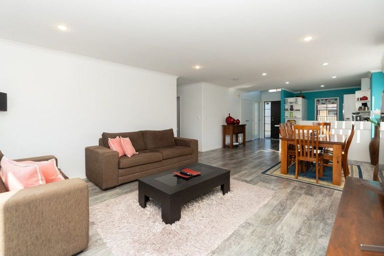 Photo of property in Bramley Gardens, 3/24 Turnbury Court, Rototuna, Hamilton, 3210