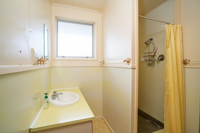 Photo of property in 44 Mahuta Road, Waitahanui, Taupo, 3378