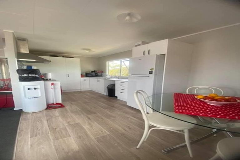 Photo of property in 135a Clevedon Road, Papakura, 2110