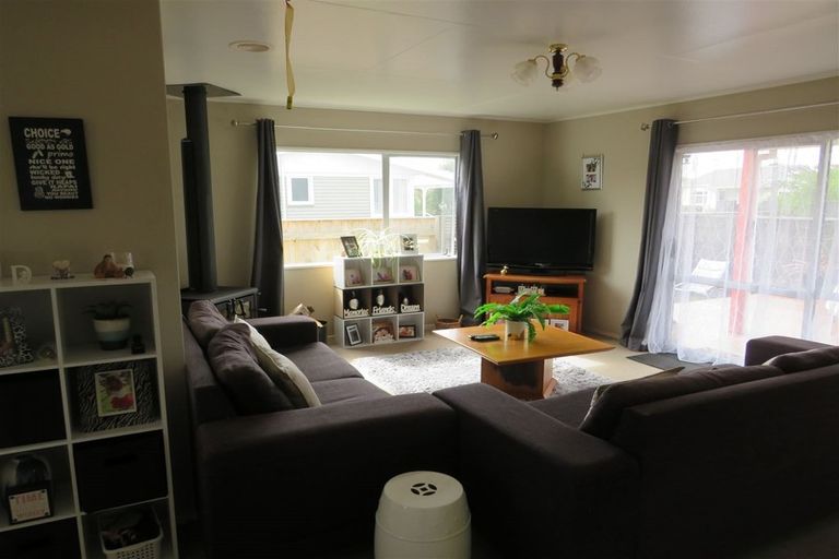 Photo of property in 18a Shortt Street, Foxton Beach, Foxton, 4815