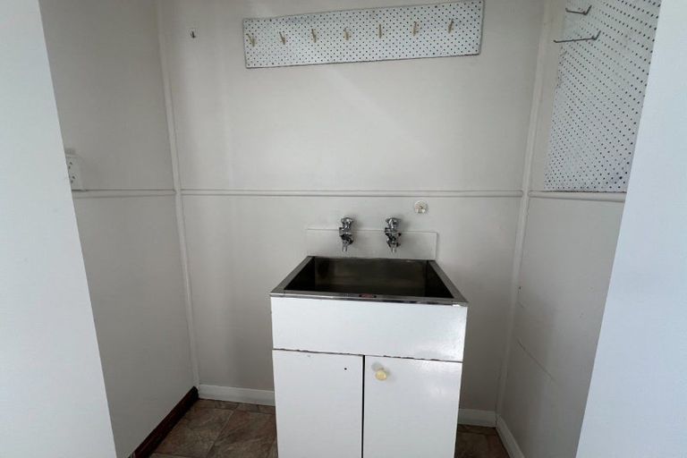 Photo of property in 9 Strathmore Place, Awapuni, Palmerston North, 4412