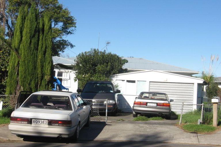 Photo of property in 14 Surrey Street, Manurewa, Auckland, 2102