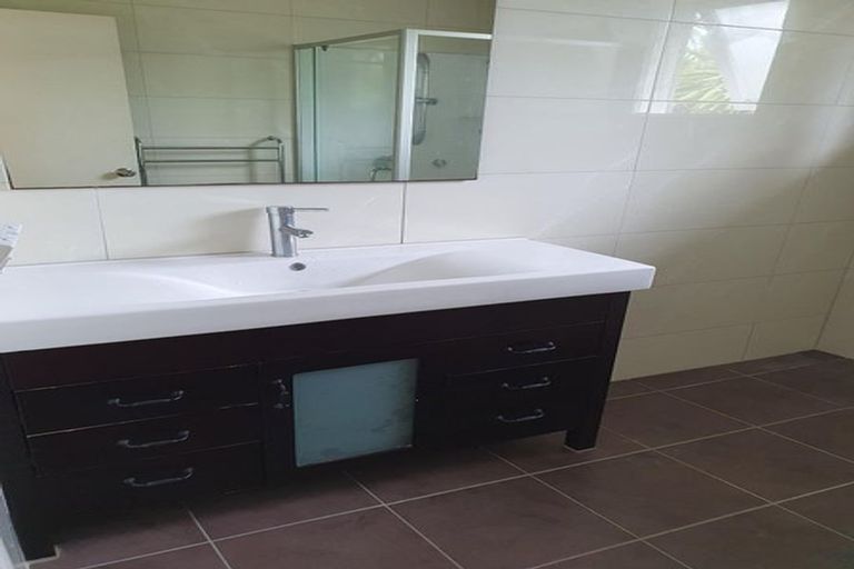 Photo of property in 28 Stanley Avenue, Milford, Auckland, 0620