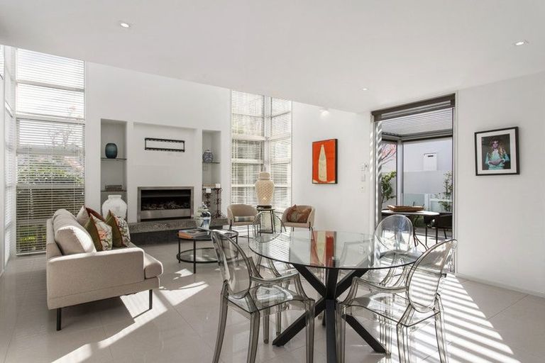 Photo of property in 3 Church Lane, Merivale, Christchurch, 8014