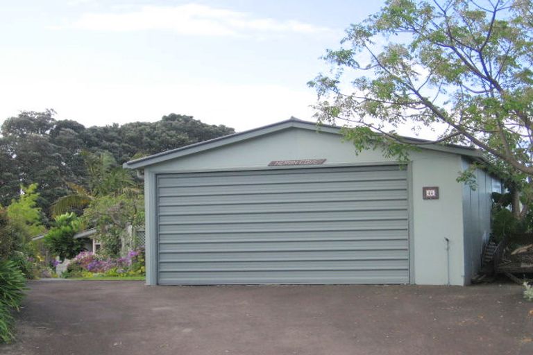 Photo of property in 44 Roretana Drive, Athenree, Waihi Beach, 3177