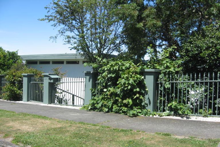 Photo of property in 4 Cobbe Crescent, Feilding, 4702
