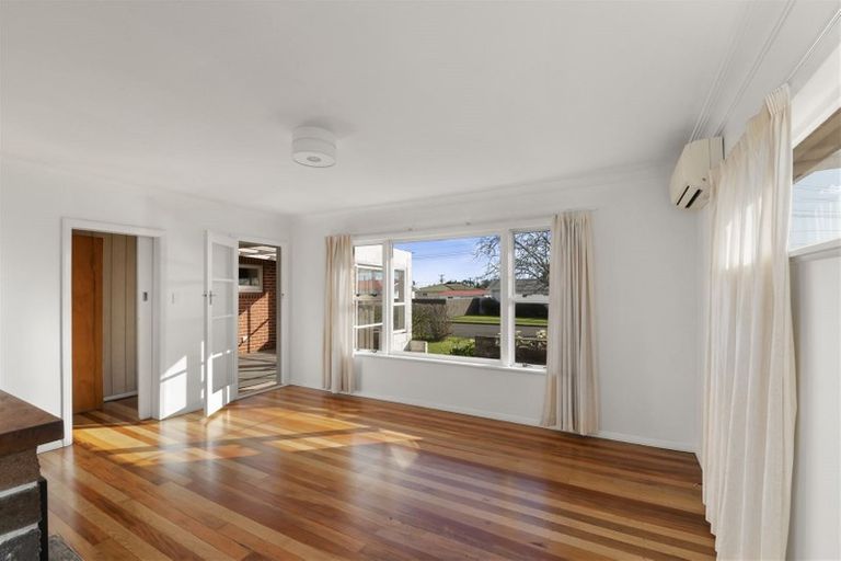Photo of property in 4 Freyberg Street, Levin, 5510