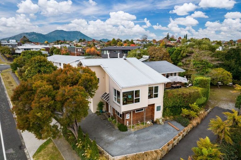 Photo of property in 39 Taharepa Road, Hilltop, Taupo, 3330