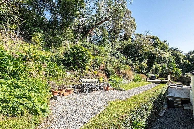 Photo of property in 14 Dormar Place, Churton Park, Wellington, 6037