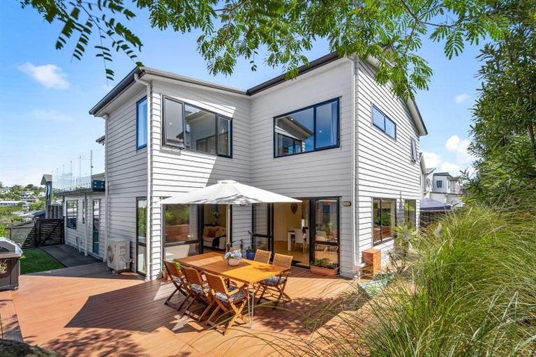 Photo of property in 37 Remuremu Street, Long Bay, Auckland, 0630