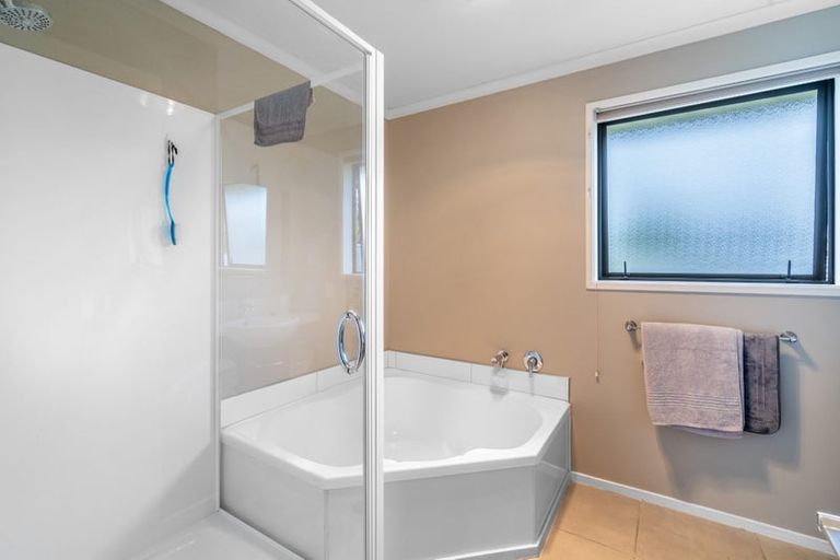 Photo of property in 24 Hoffman Court, Waikiwi, Invercargill, 9810