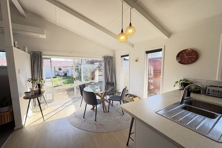 Photo of property in 28 Mountbatten Street, New Brighton, Christchurch, 8061