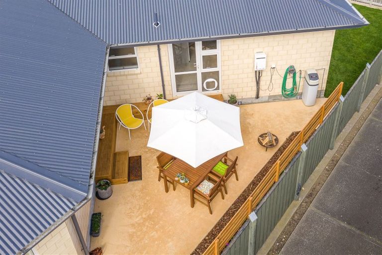 Photo of property in 98 Matai Street, Castlecliff, Whanganui, 4501