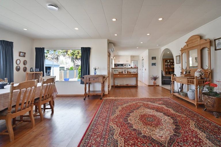 Photo of property in 25 Watson Road, Karamu, Hastings, 4172