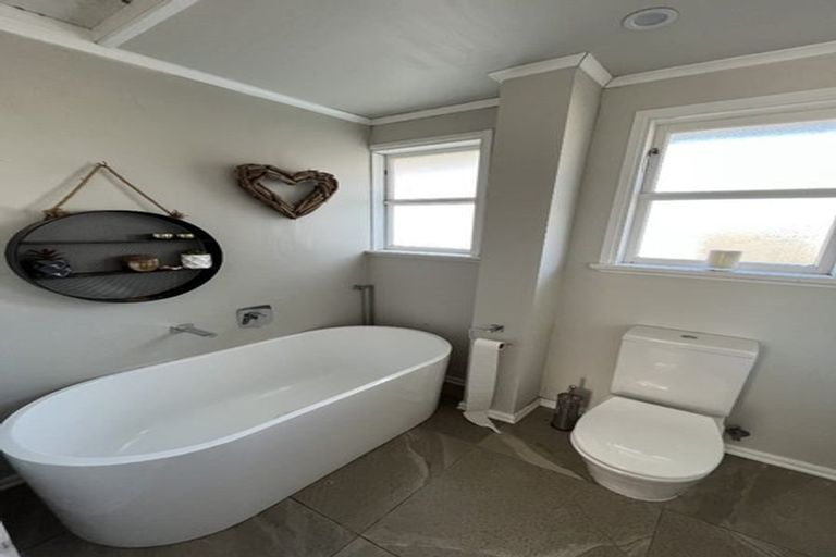 Photo of property in 3 Waitaua Street, Papakura, 2110