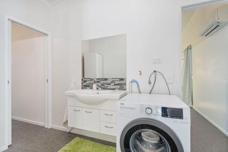 Photo of property in 20 Captain Wood Avenue, Whitianga, 3510