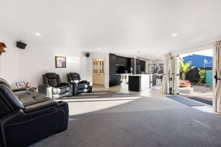 Photo of property in 17 Strathconnan Court, Rototuna, Hamilton, 3210