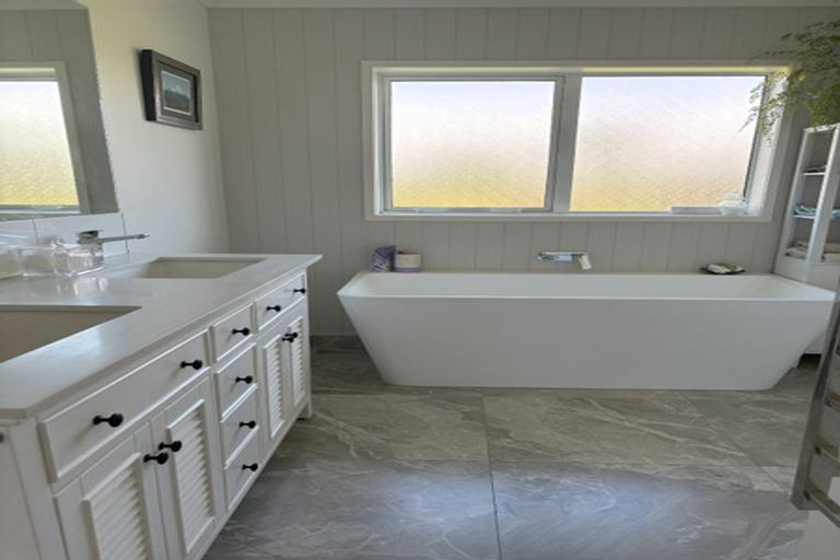 Photo of property in 60 Turangi Road, Motunui, Waitara, 4383