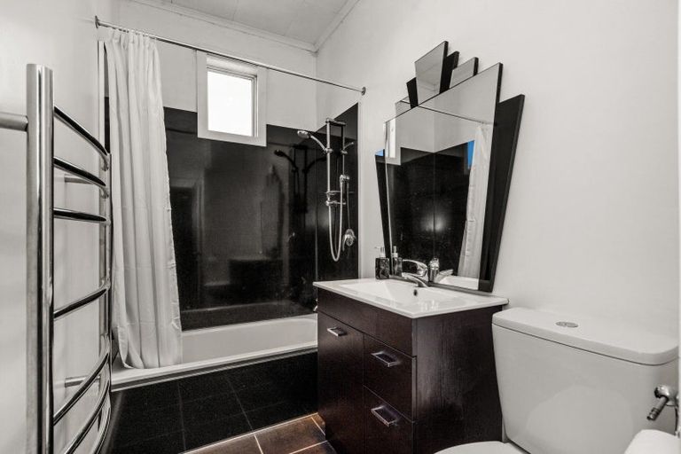 Photo of property in 80 Nelson Crescent, Napier South, Napier, 4110