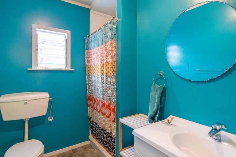 Photo of property in 10b Waikare Road, Raumati Beach, Paraparaumu, 5032