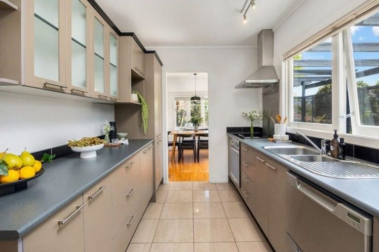 Photo of property in 9 Norrie Avenue, Mount Albert, Auckland, 1025