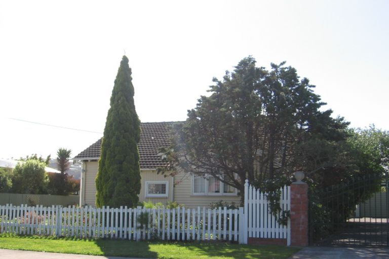 Photo of property in 21 North Street, Petone, Lower Hutt, 5012