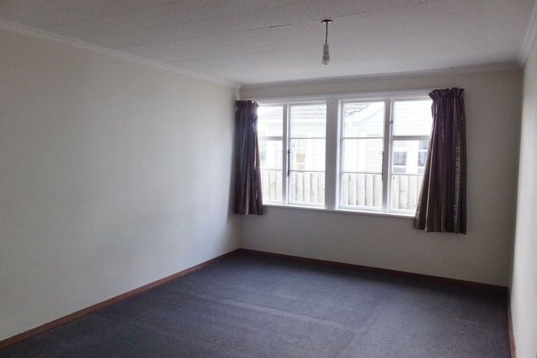 Photo of property in 345 Riccarton Road, Upper Riccarton, Christchurch, 8041