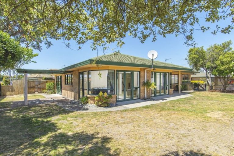 Photo of property in 6 Beachlands Place, Papamoa Beach, Papamoa, 3118
